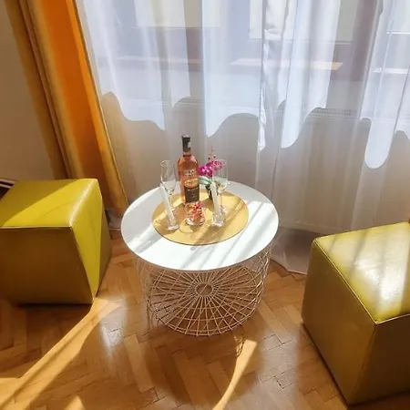 Happy Mood 5 * Brasov