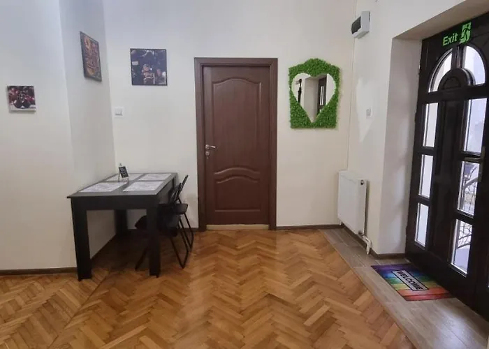 Apartment Happy Mood 5